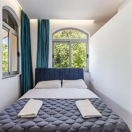 Hotel Shiroka Stays Široka
